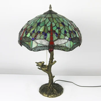 LongHuiJing Настольный светильник в стиле Тиффани в виде Стрекозы, Стеклянный витражный винтажный абажур, светильник с птичьим акцентом на столе, дерево